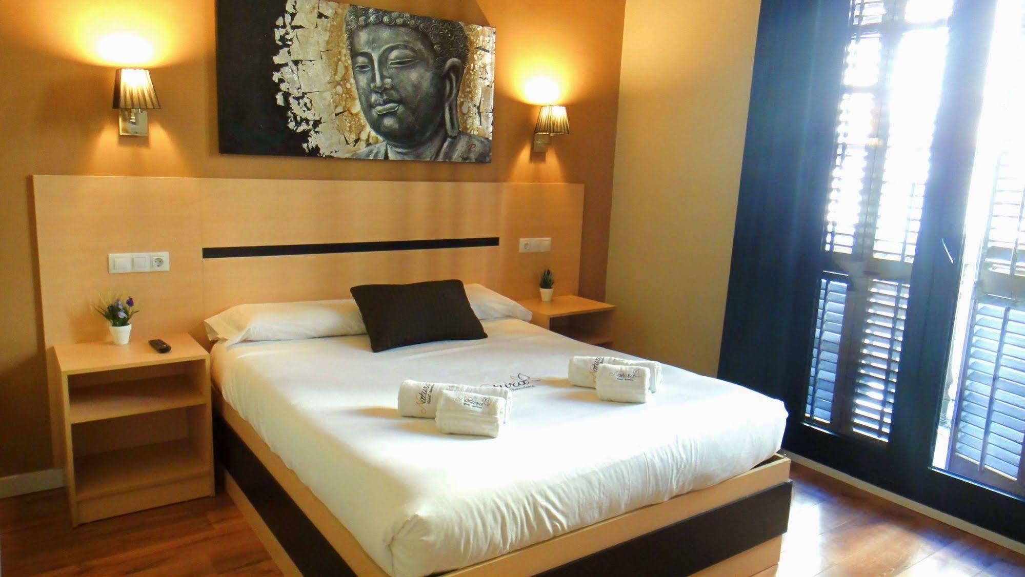 Hostal Live Natura Barcelona (Adults Only) Exterior photo